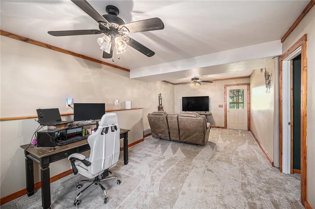 305 Crimson Court — photo 20