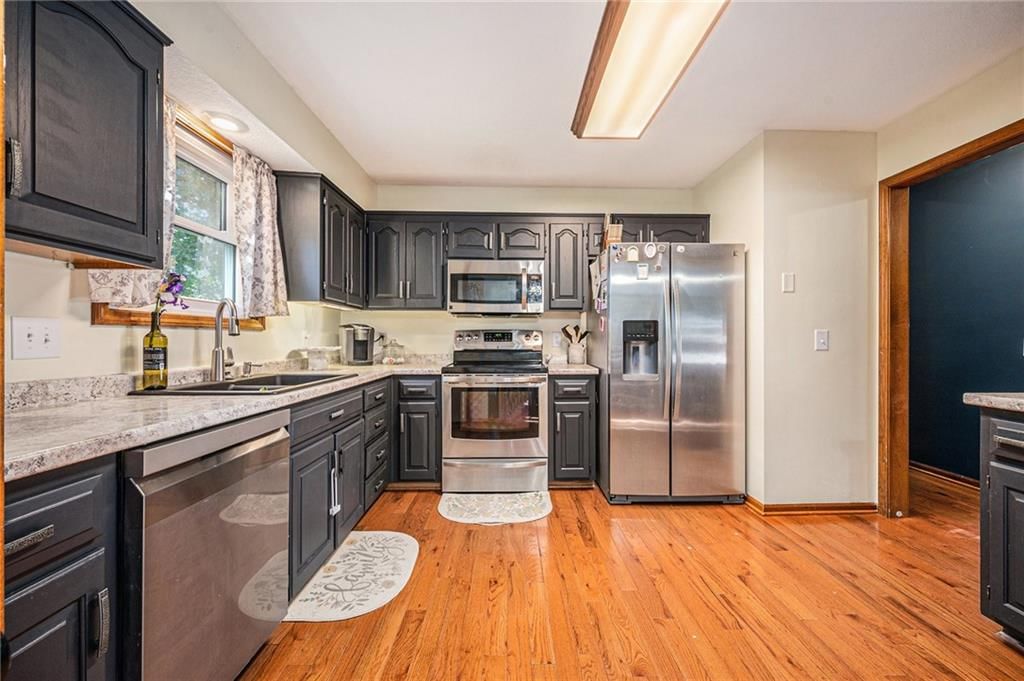 305 Crimson Court — photo 10