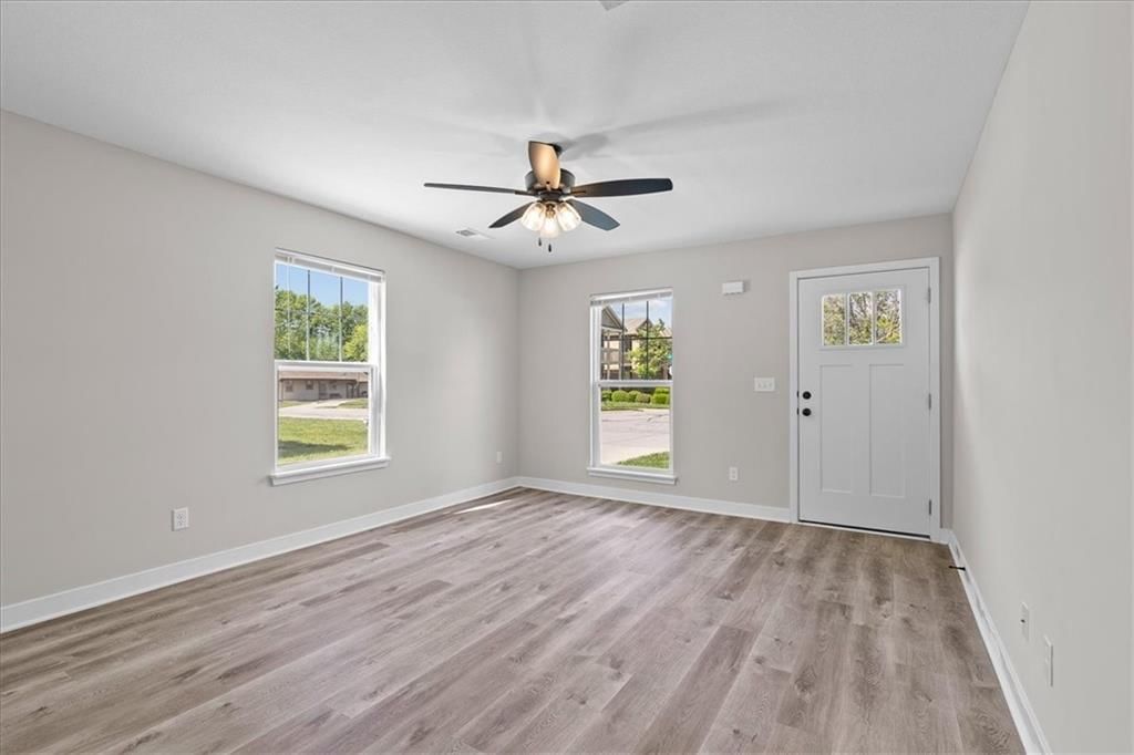 152 SW 8th Street — photo 5