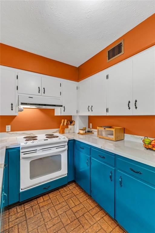 3211 W 9th Street — photo 26