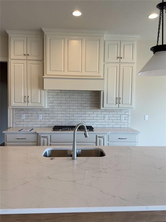 17400 Parkhill Street — photo 4