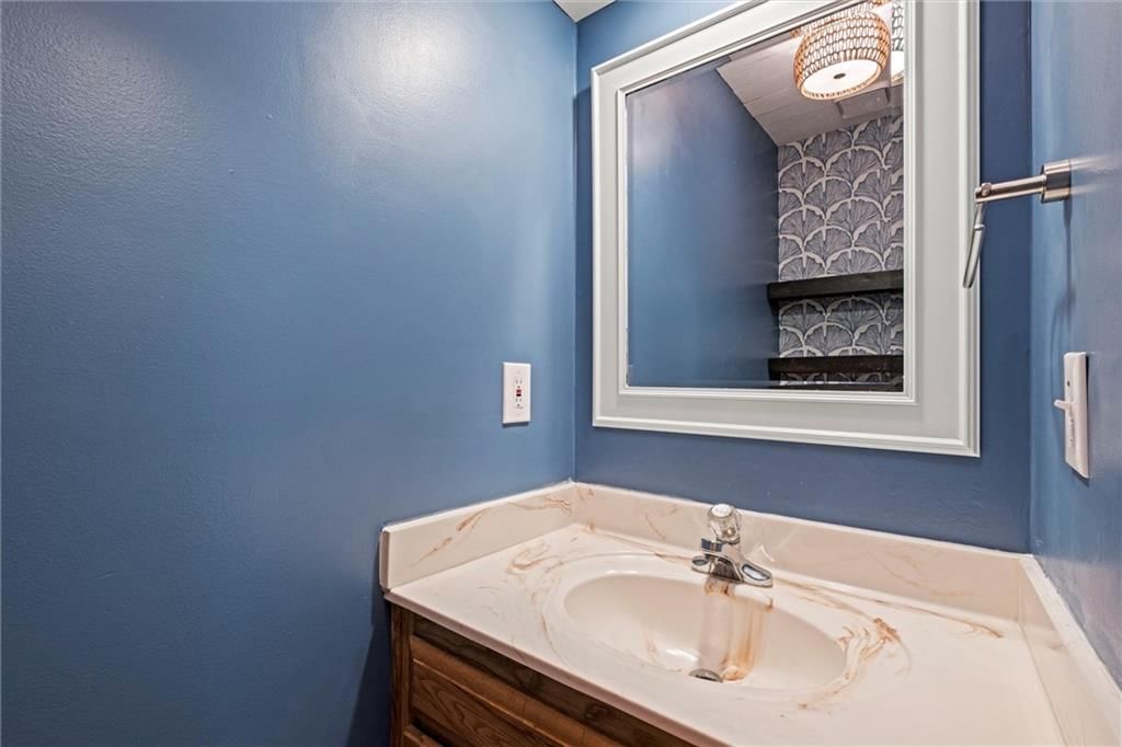 1390 S Brentwood Drive — photo 17