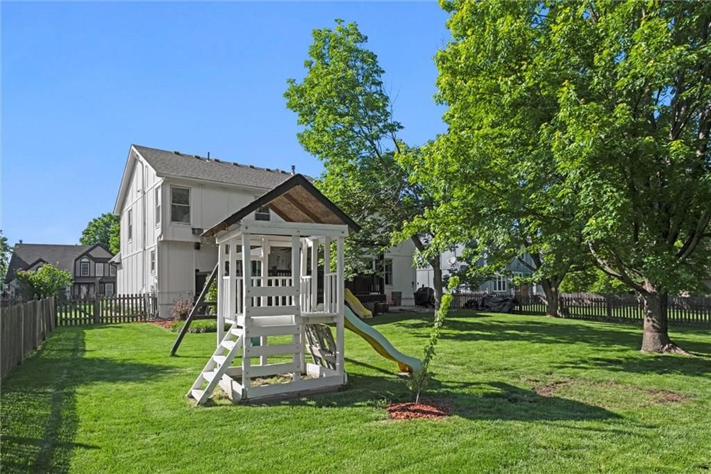 1390 S Brentwood Drive — photo 36