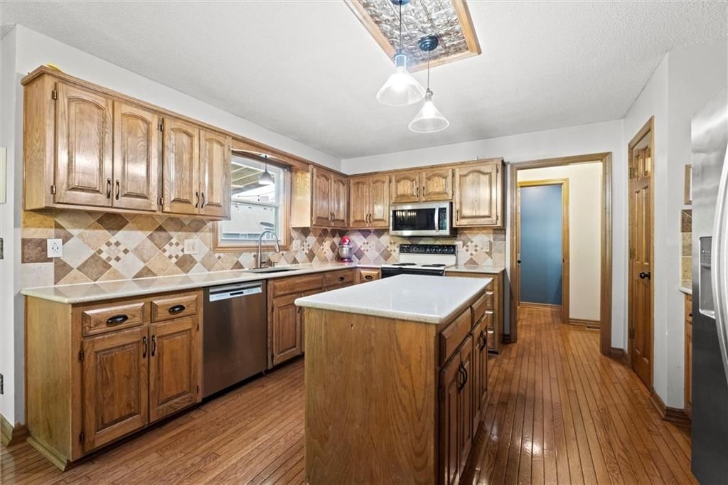 1390 S Brentwood Drive — photo 8