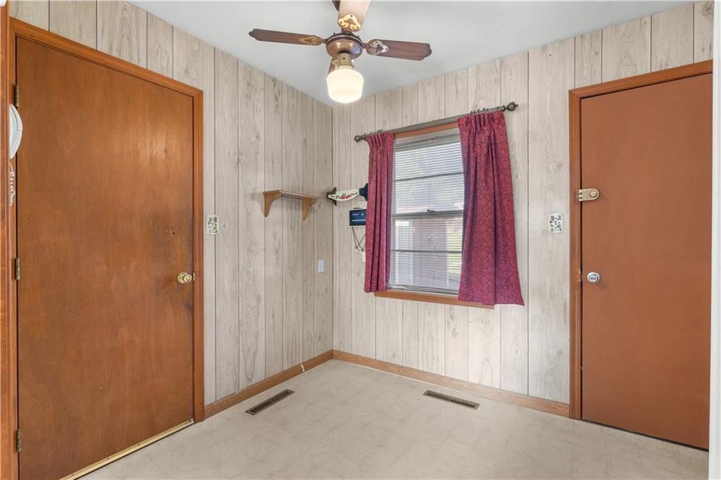 2721 S 51st Terrace — photo 10
