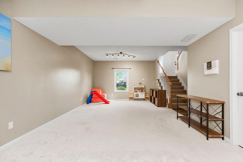 9204 N HOLLY Street — photo 22