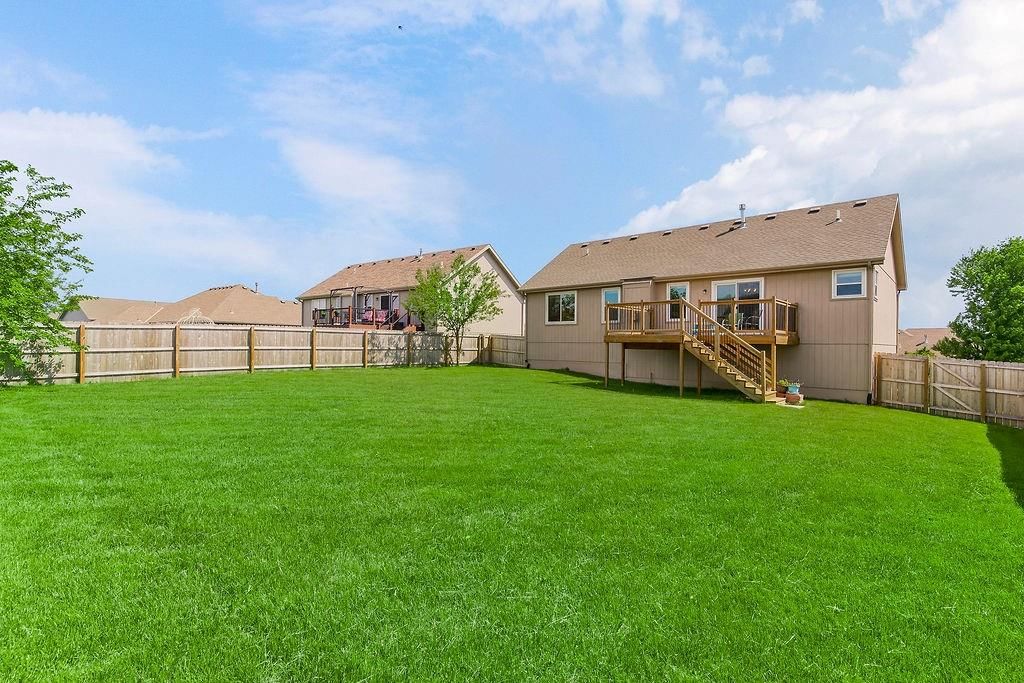 9204 N HOLLY Street — photo 27