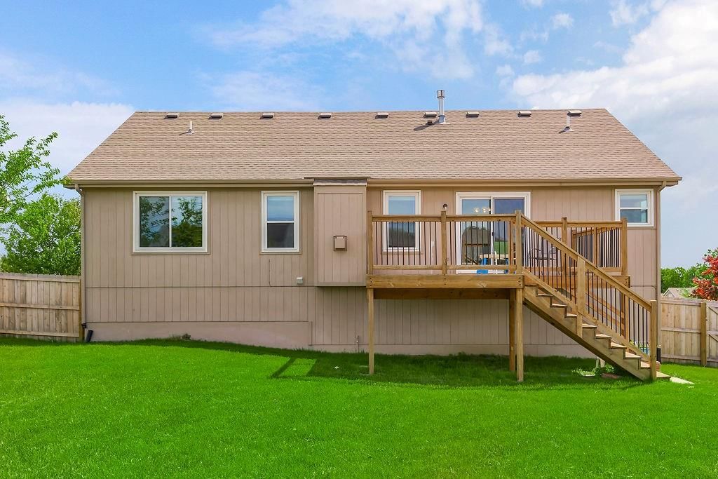 9204 N HOLLY Street — photo 28