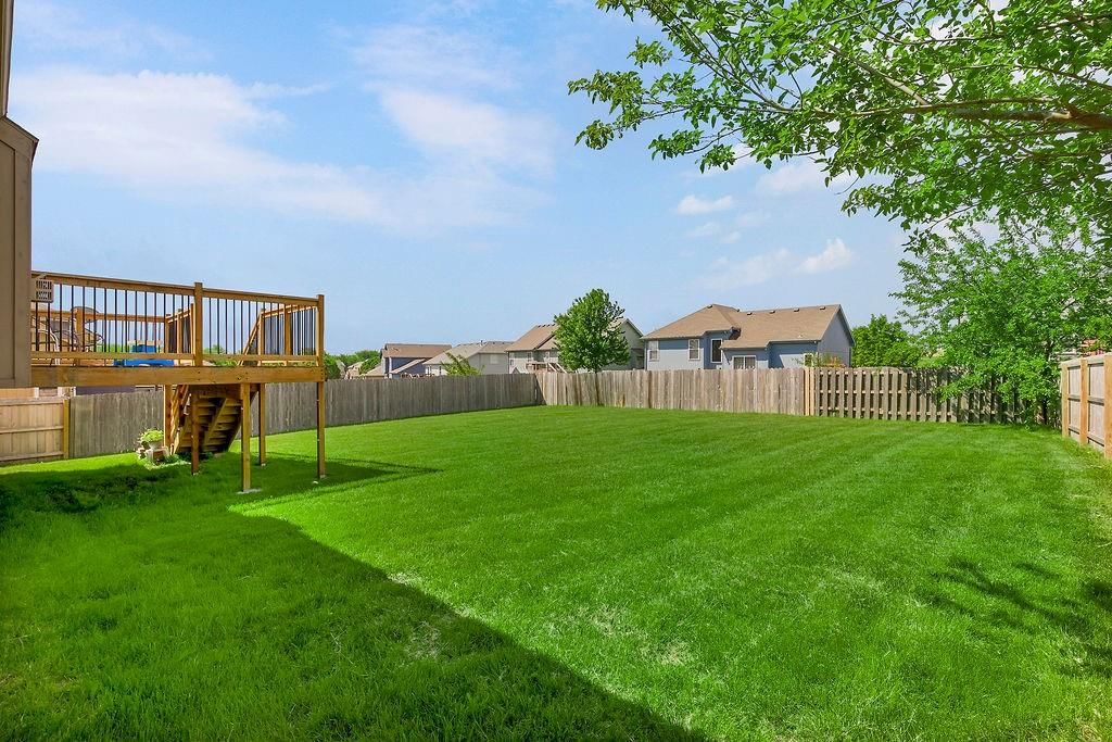 9204 N HOLLY Street — photo 30