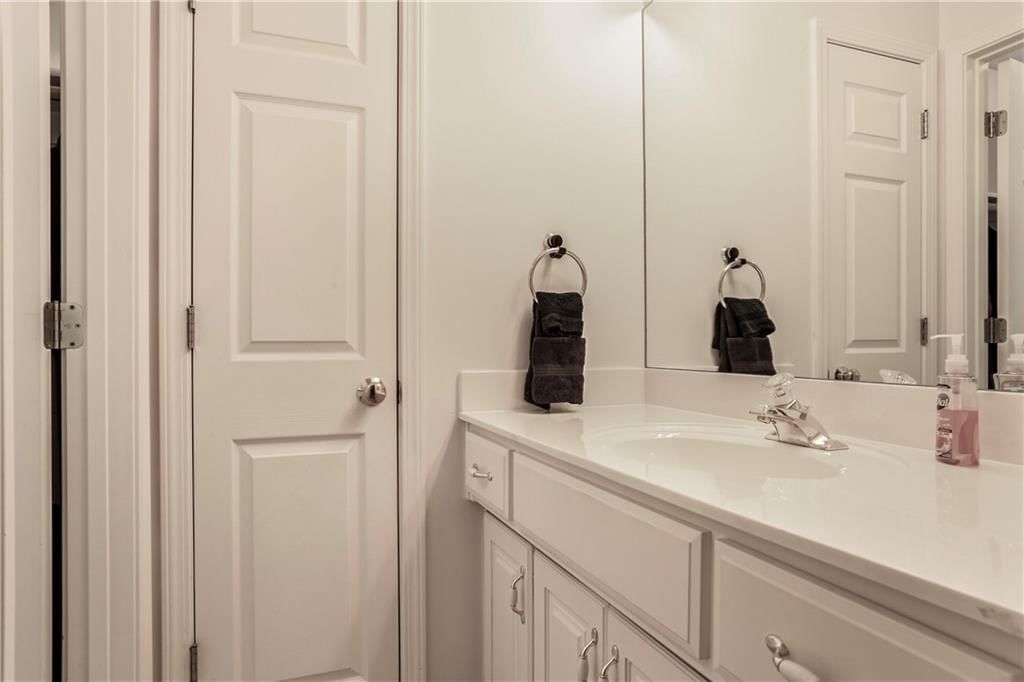 13200 Cedar Street — photo 58
