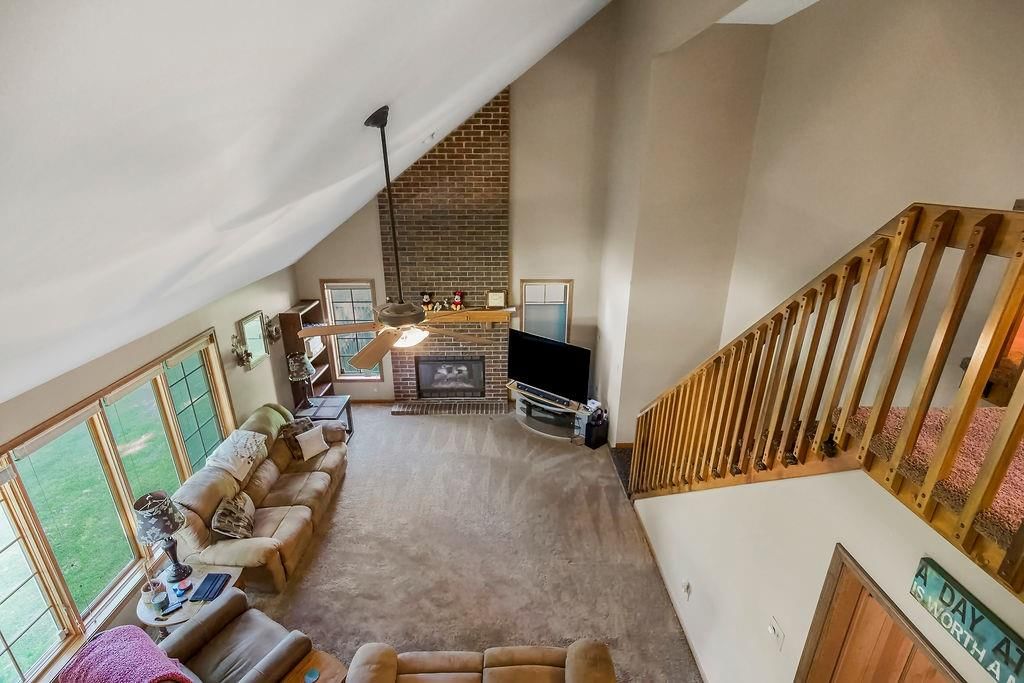 717 NW Silver Ridge Drive — photo 6