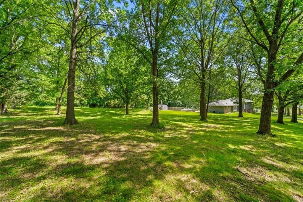 10304 Edgehill Drive — photo 4