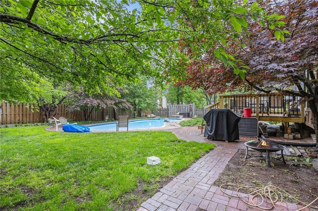 16213 W 145 Terrace — photo 33