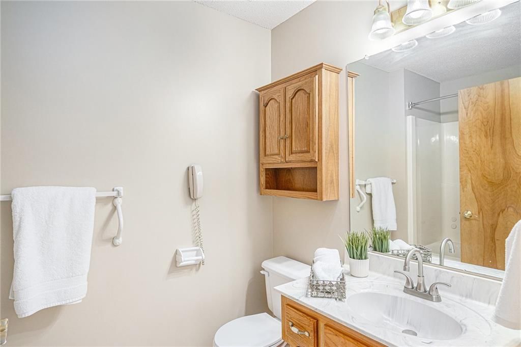 811 S Park Drive — photo 13