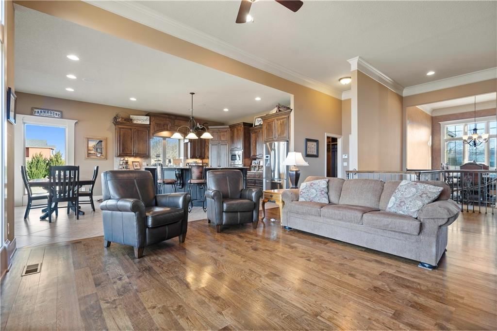 33106 E Stringtown Road — photo 14