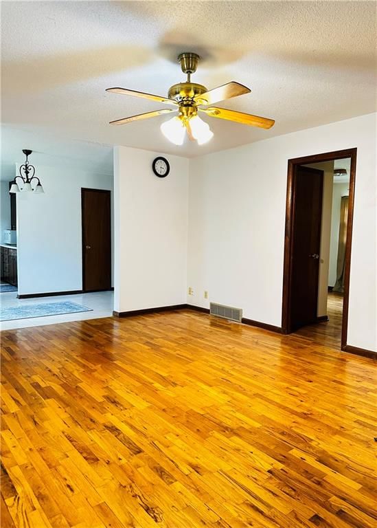 1804 Garland Street — photo 6