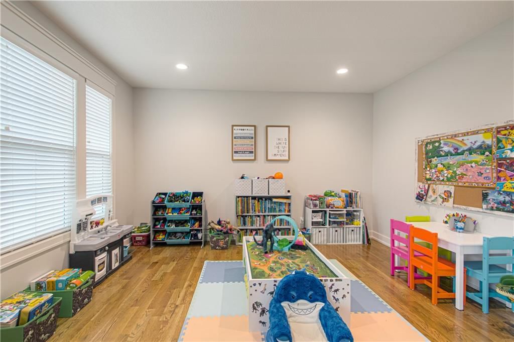 2241 Foxtail Drive — photo 5