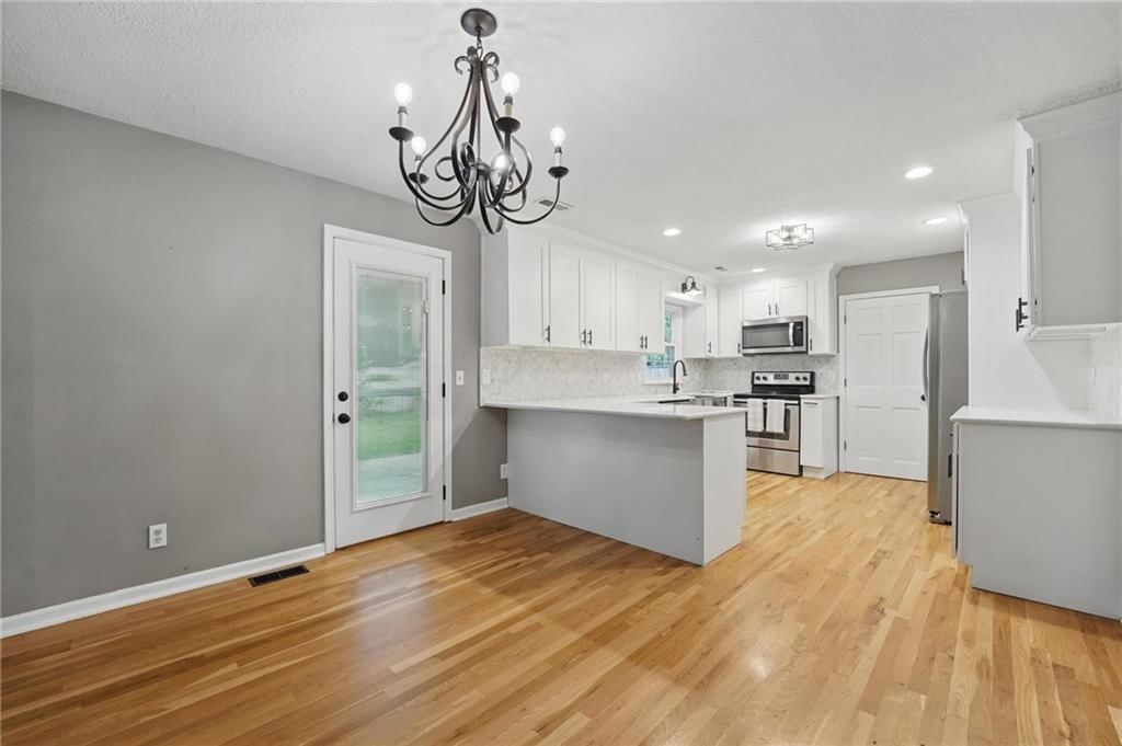 15642 W 146th Terrace — photo 16