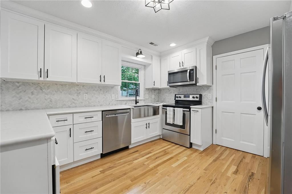15642 W 146th Terrace — photo 20