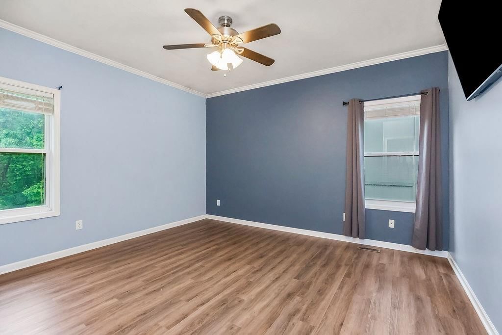 6130 N Coventry Avenue — photo 13