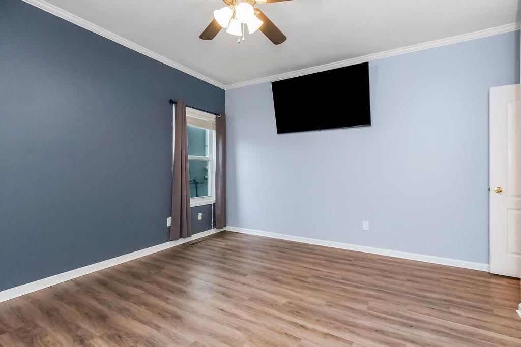 6130 N Coventry Avenue — photo 15