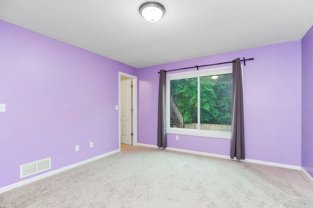 6130 N Coventry Avenue — photo 24