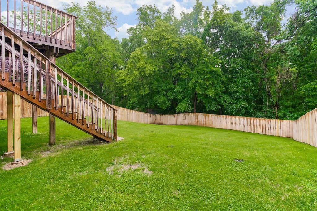 6130 N Coventry Avenue — photo 27