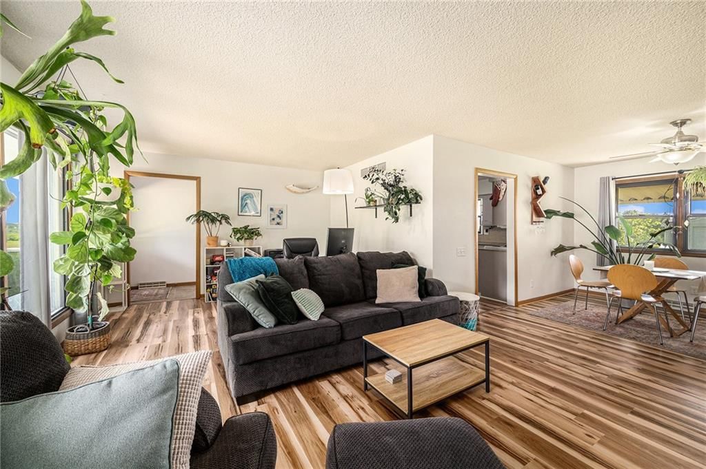 408 Clinton Drive — photo 7
