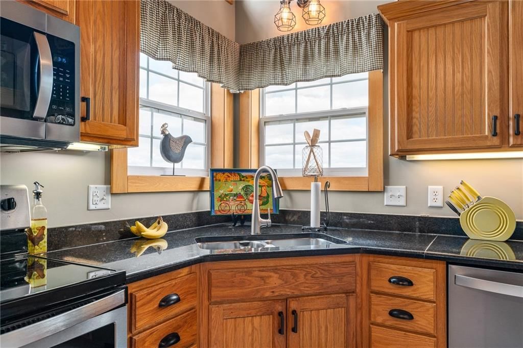 9159 S Johnson Drive — photo 10