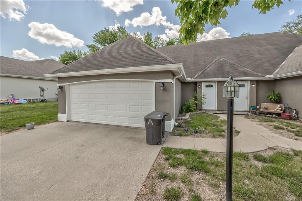 4606 Hunters Glen Drive — photo 2