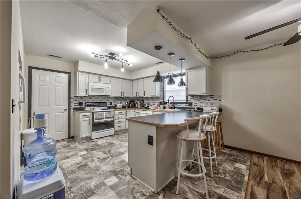 4606 Hunters Glen Drive — photo 15