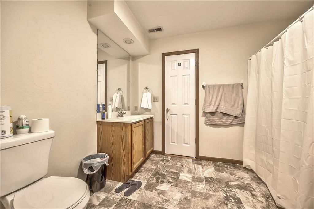 4606 Hunters Glen Drive — photo 4