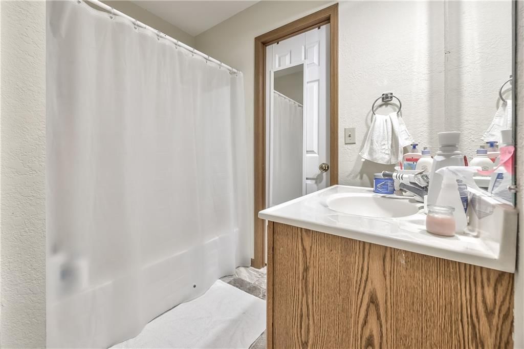 4606 Hunters Glen Drive — photo 6