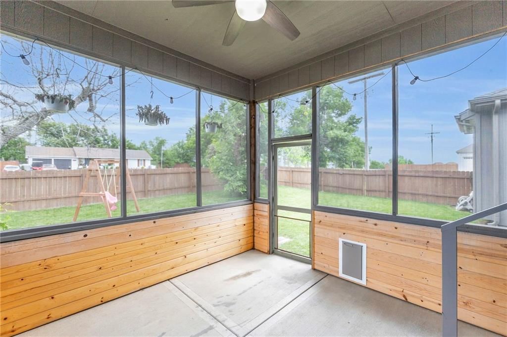 301 Sunrise Drive — photo 34