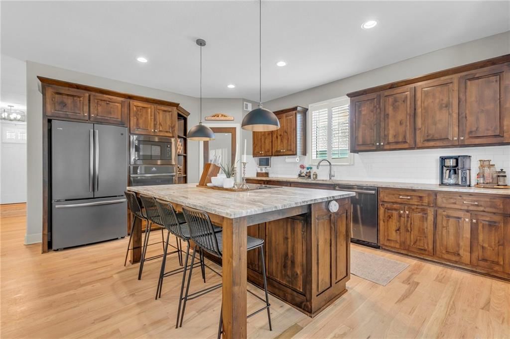 301 Sunrise Drive — photo 9