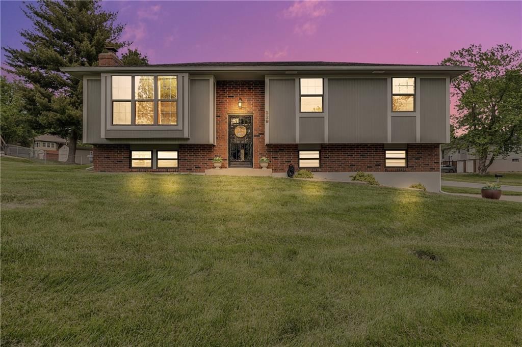 329 S Kendall Avenue, Independence, MO