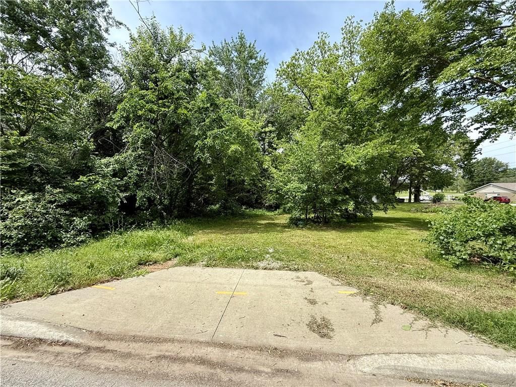 1827 & 1829 N Main Street — photo 3