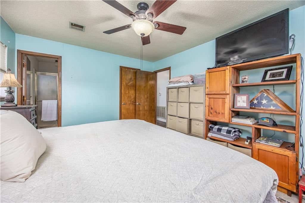427 Catalpa Street — photo 12