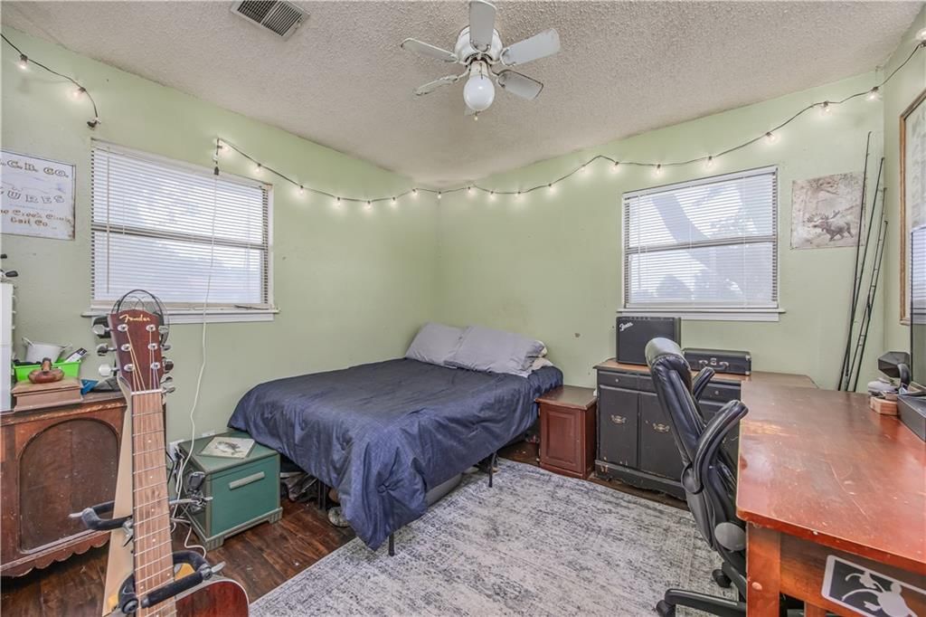 427 Catalpa Street — photo 14
