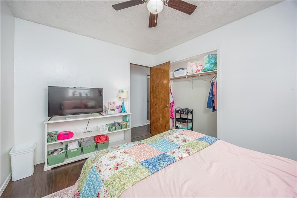427 Catalpa Street — photo 17