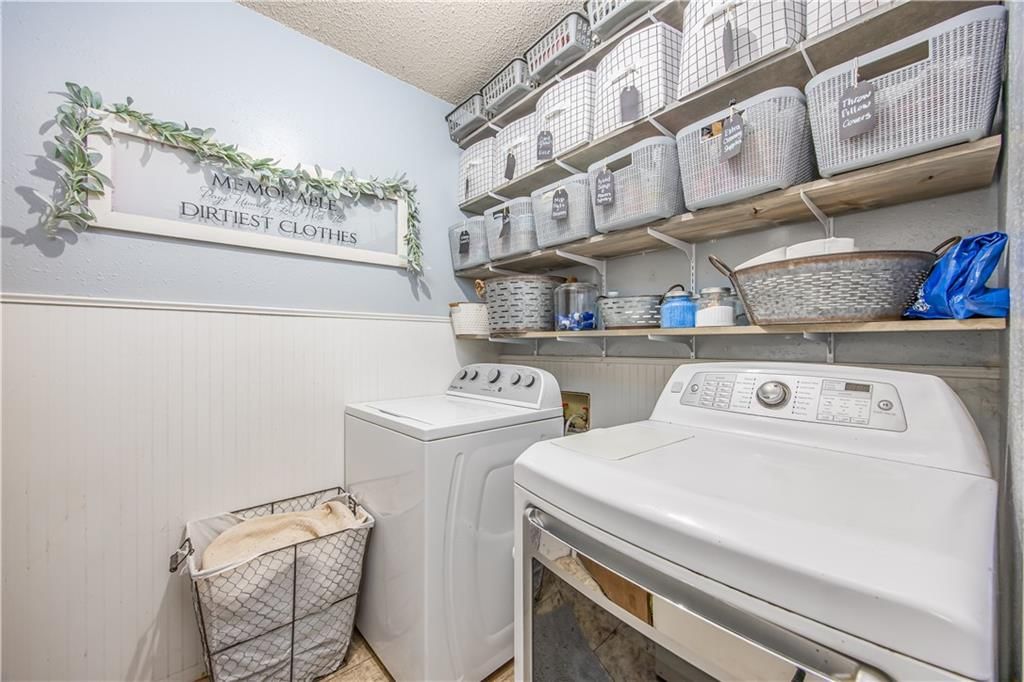 427 Catalpa Street — photo 19