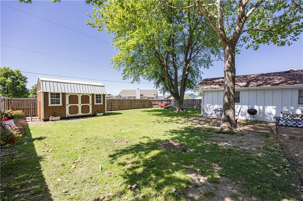 427 Catalpa Street — photo 21