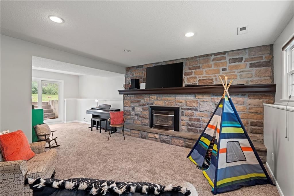 1010 W 27th Street — photo 25