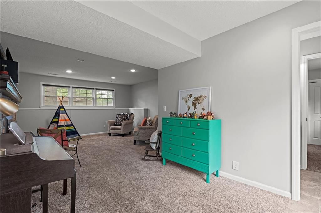 1010 W 27th Street — photo 29