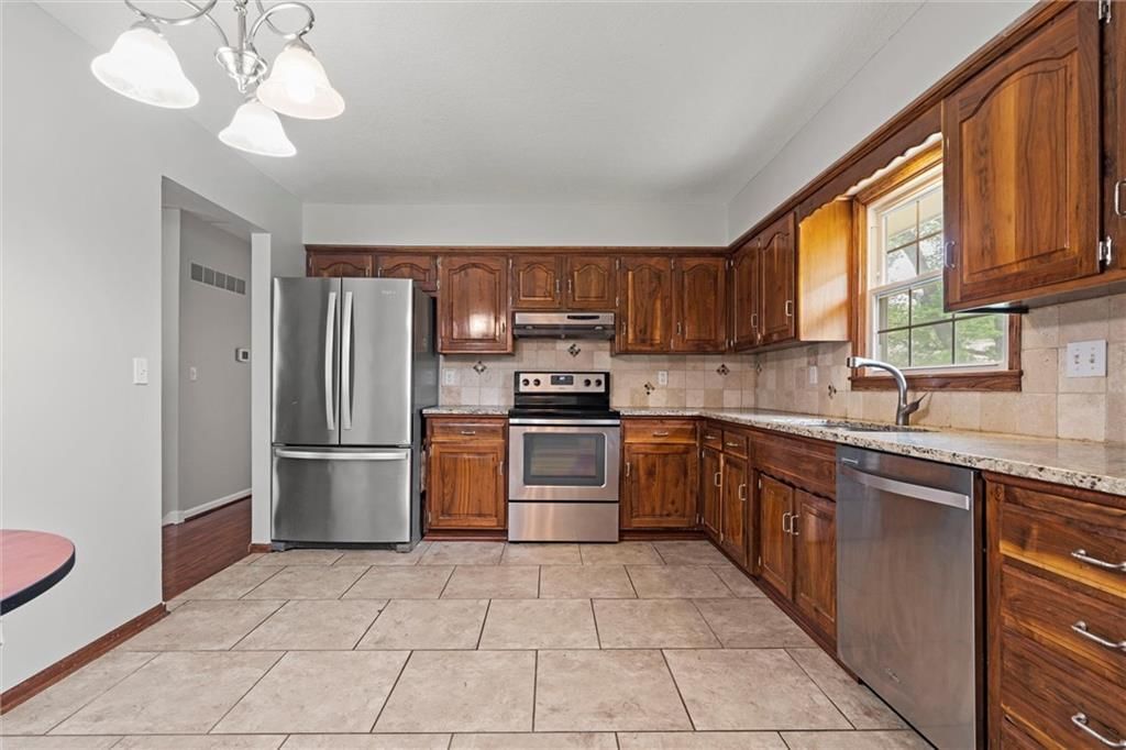 1010 W 27th Street — photo 9