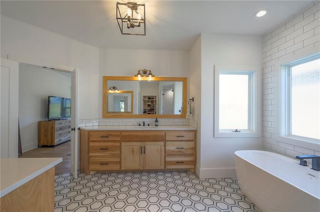 17220 Parkhill Street — photo 18