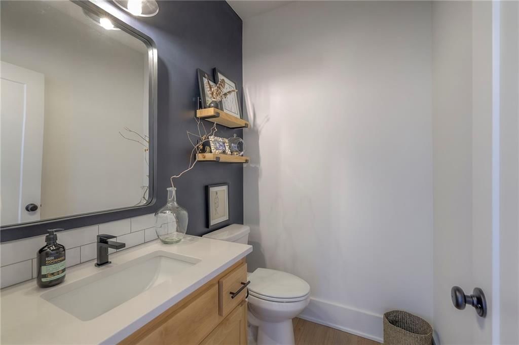 17220 Parkhill Street — photo 32