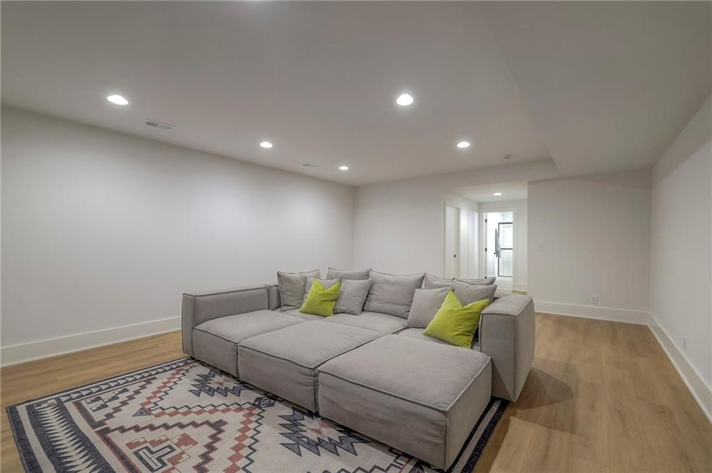17220 Parkhill Street — photo 34