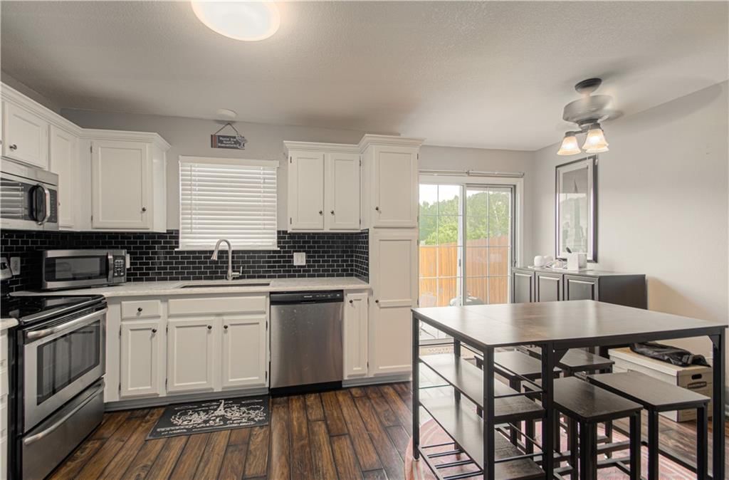 5762 NW Plantation Lane — photo 11