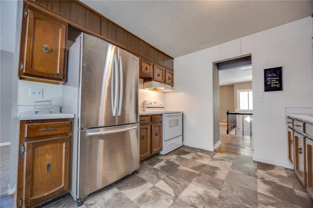 915 Lawrence Avenue — photo 12